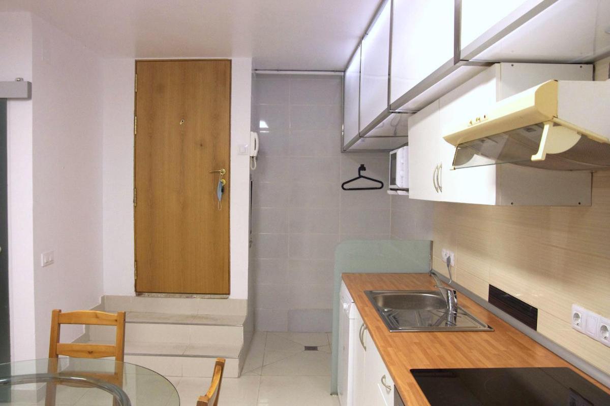 Apartamento Super Sótano En Playa Canteras ! ! *